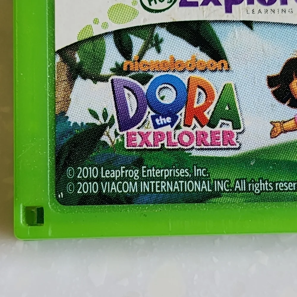Leap Frog Explorer Dora the Explorer game cartridge